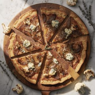 Caramelized Onion & Gorgonzola Pizza