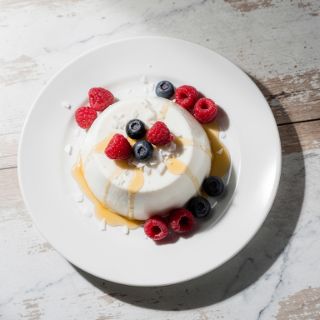 Raw Coconut Cream Pudding